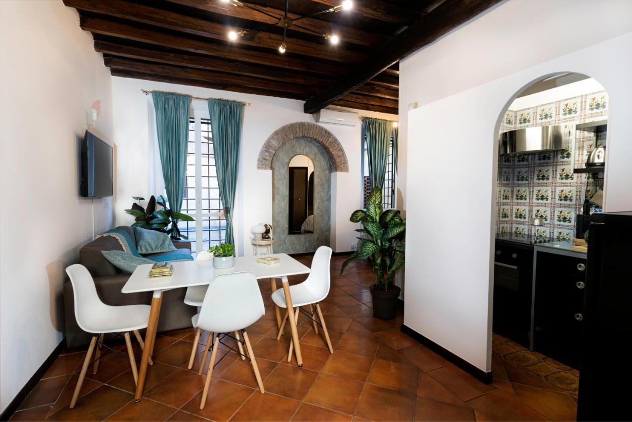 Quiet Trevi Fountain Apartment With Patio And Backyard Roma Esterno foto