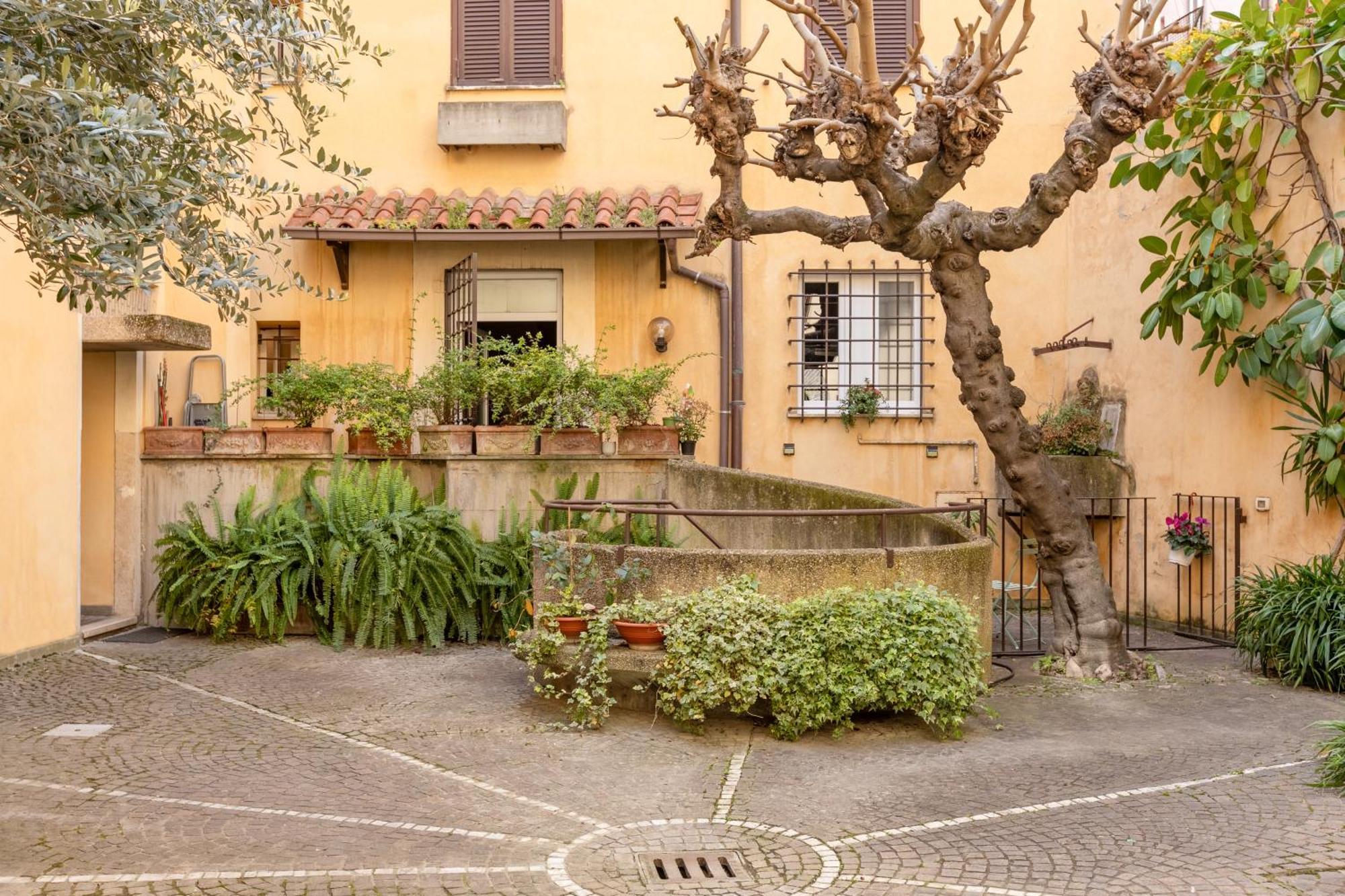 Quiet Trevi Fountain Apartment With Patio And Backyard Roma Esterno foto